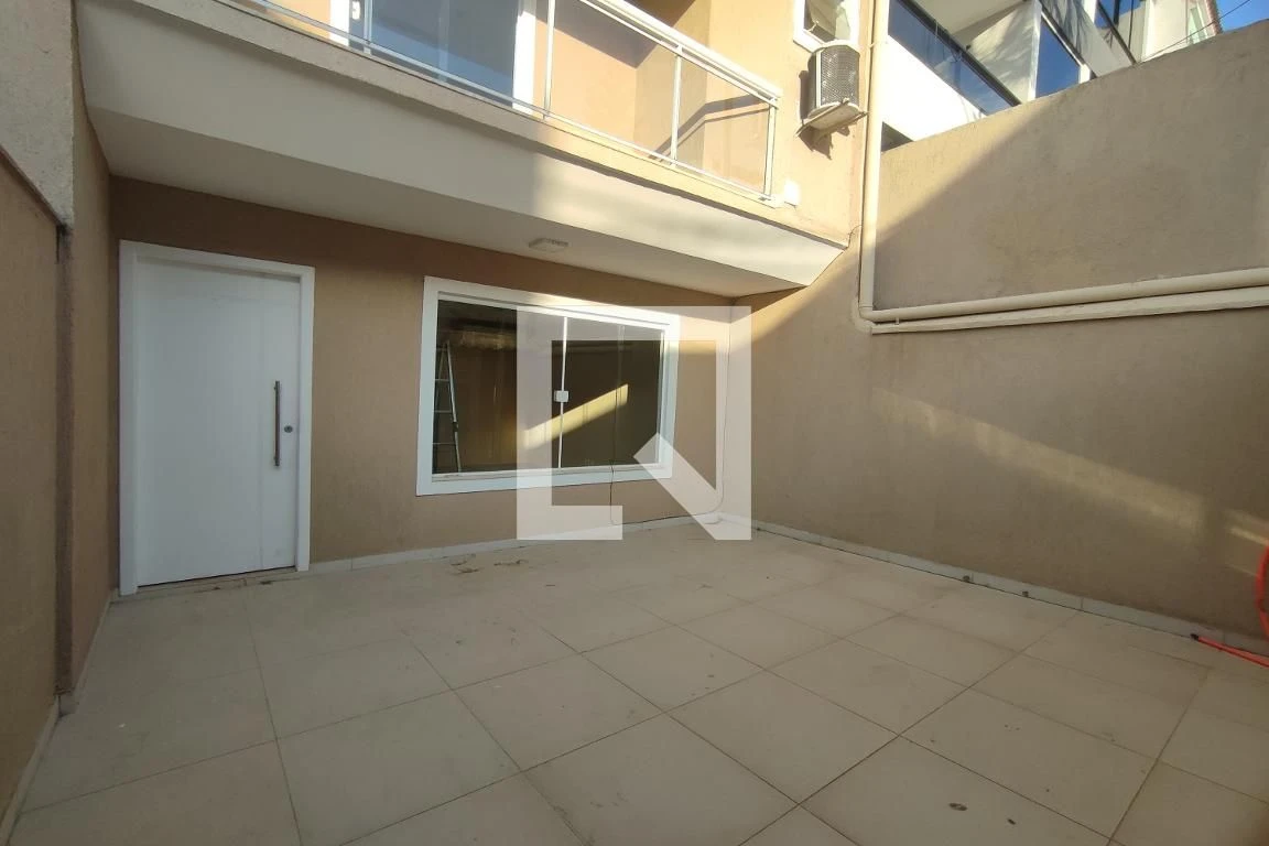Unfurnished house with 3 bedrooms and 4 bathrooms — photo 55
