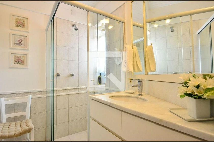 Ванна и 6 спален: дом 315 м² — photo 49