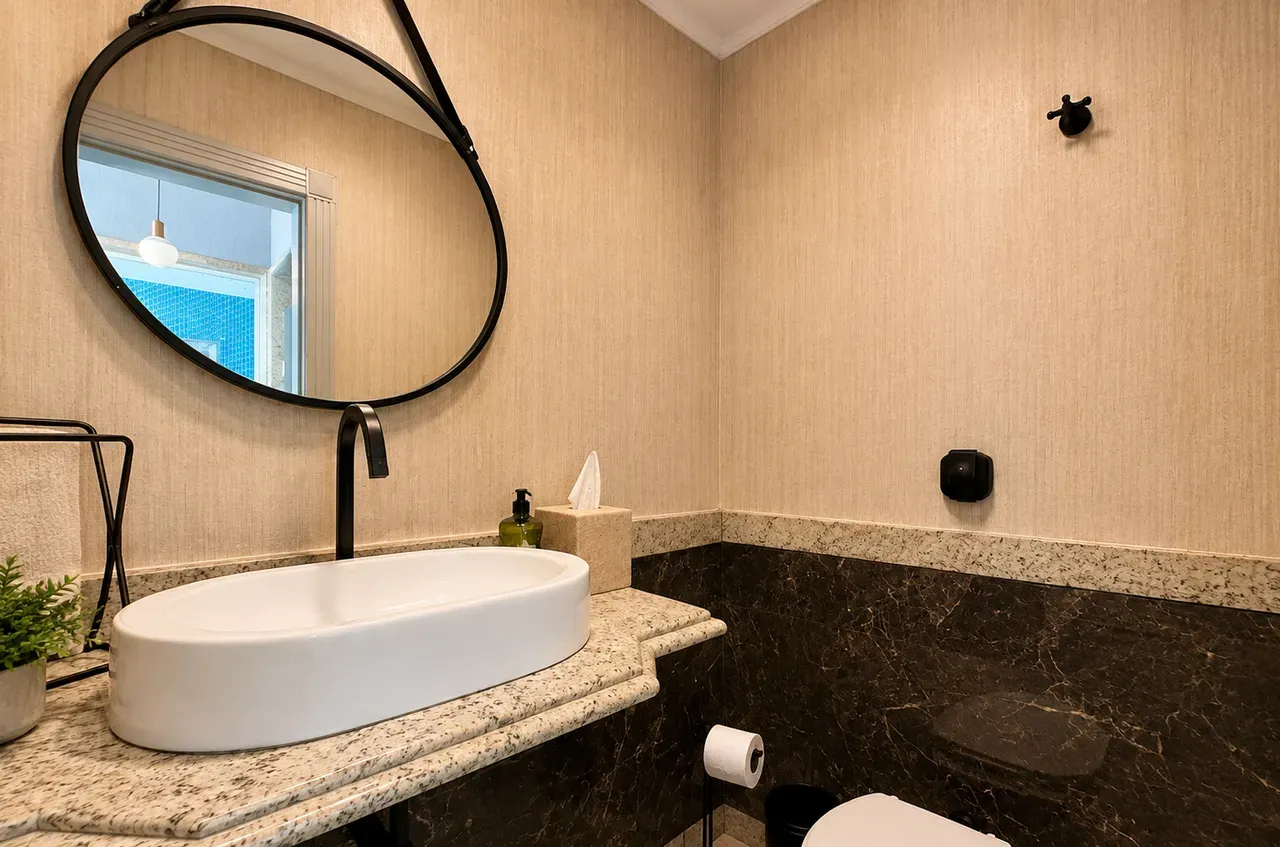 Furnished house, 773 m², with a bathtub — photo 23