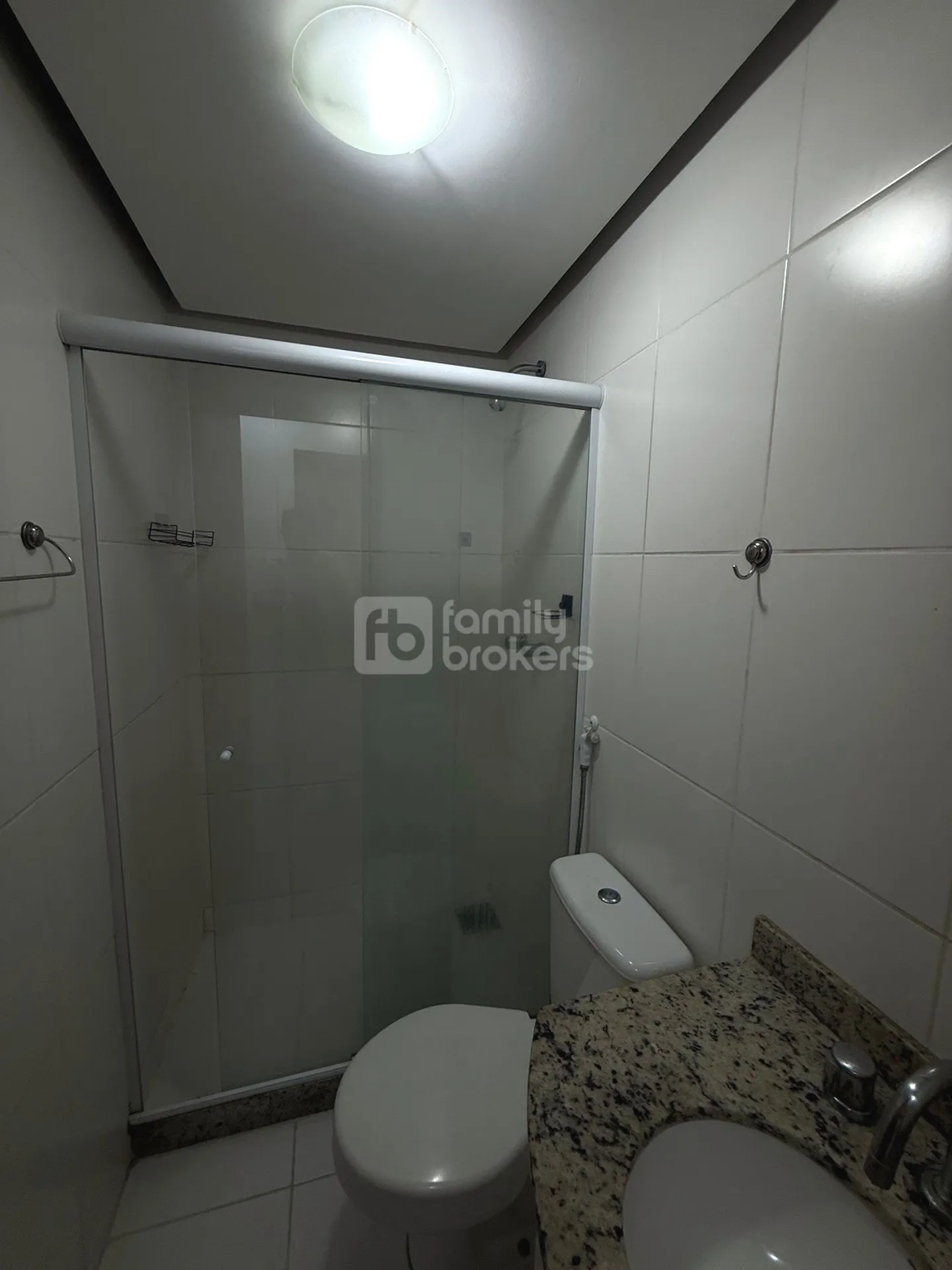 2-bedroom apartment in a building with a sauna — photo 12