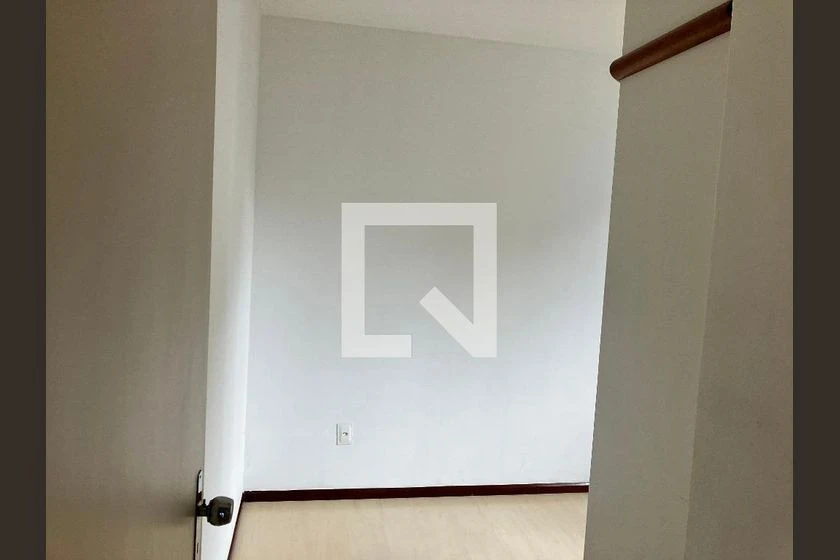 Apartamento con 2 dormitorios y balcón para alquilar — photo 3
