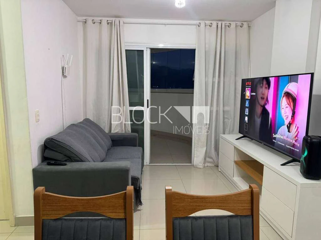 Furnished duplex with 4 bedrooms and 2 en-suite baths — photo 4