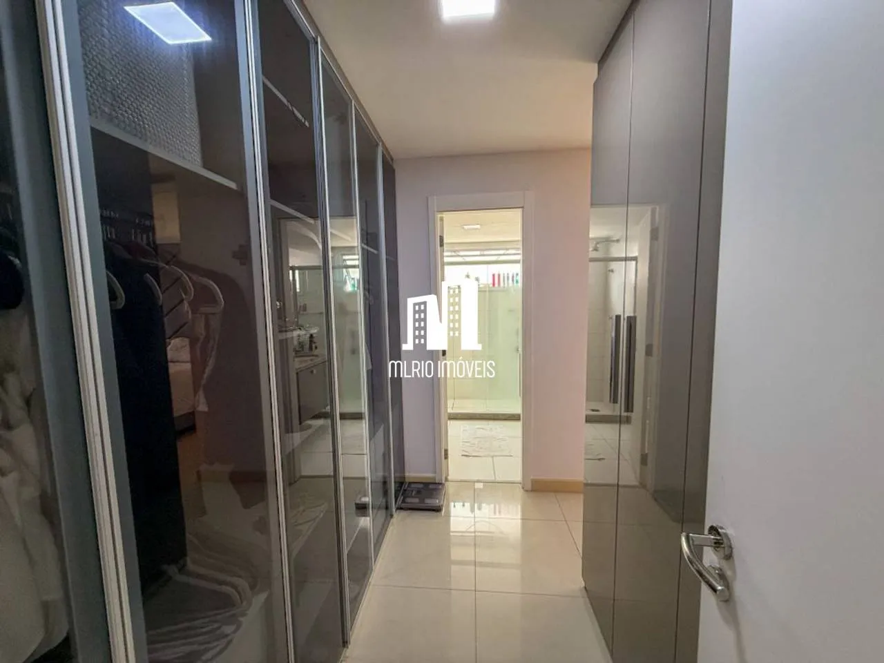 Furnished apartment, 192 m², with a water view — photo 40
