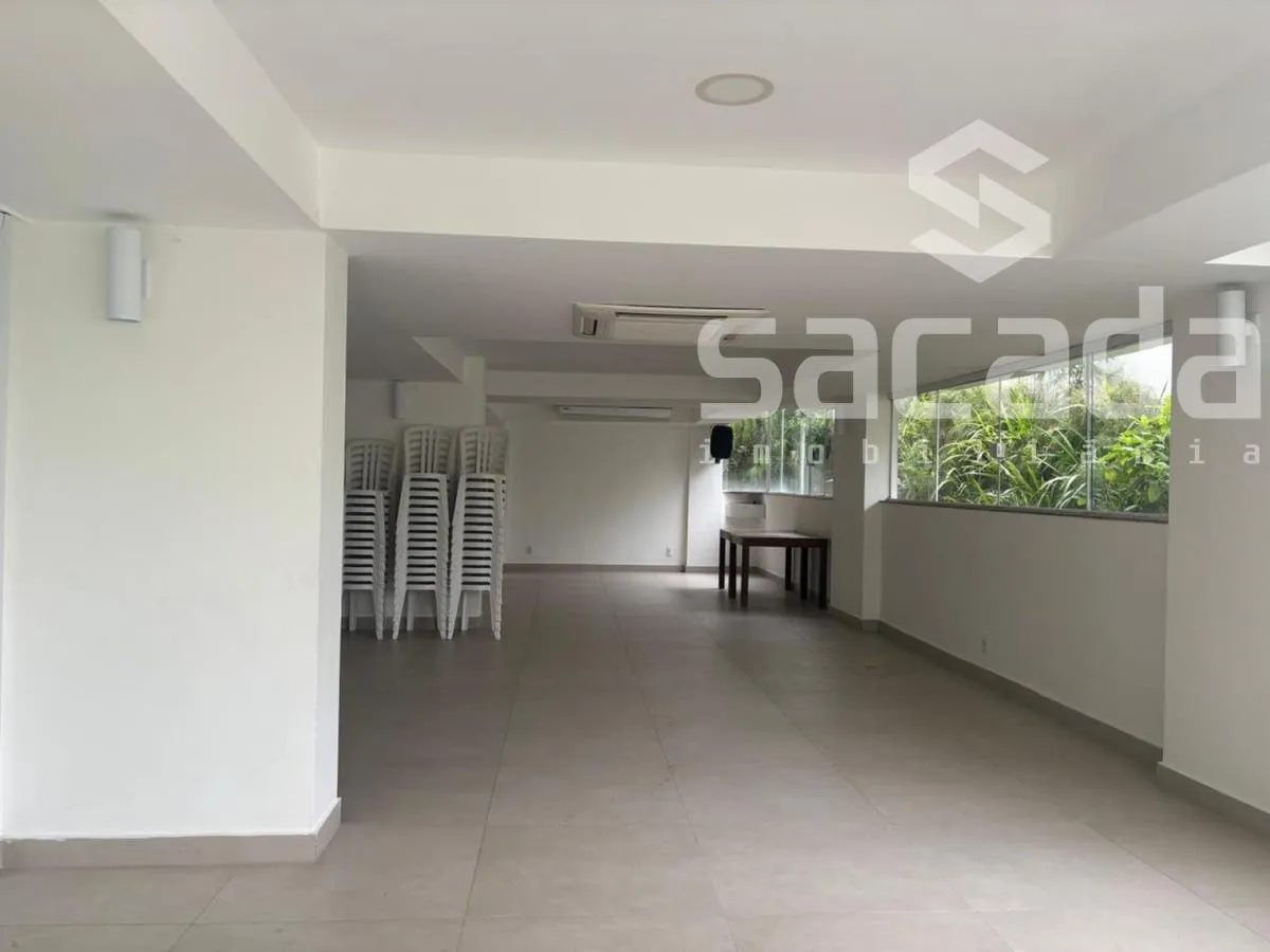 Балкон с грилем и 3 спальни: квартира 131 м² — photo 36