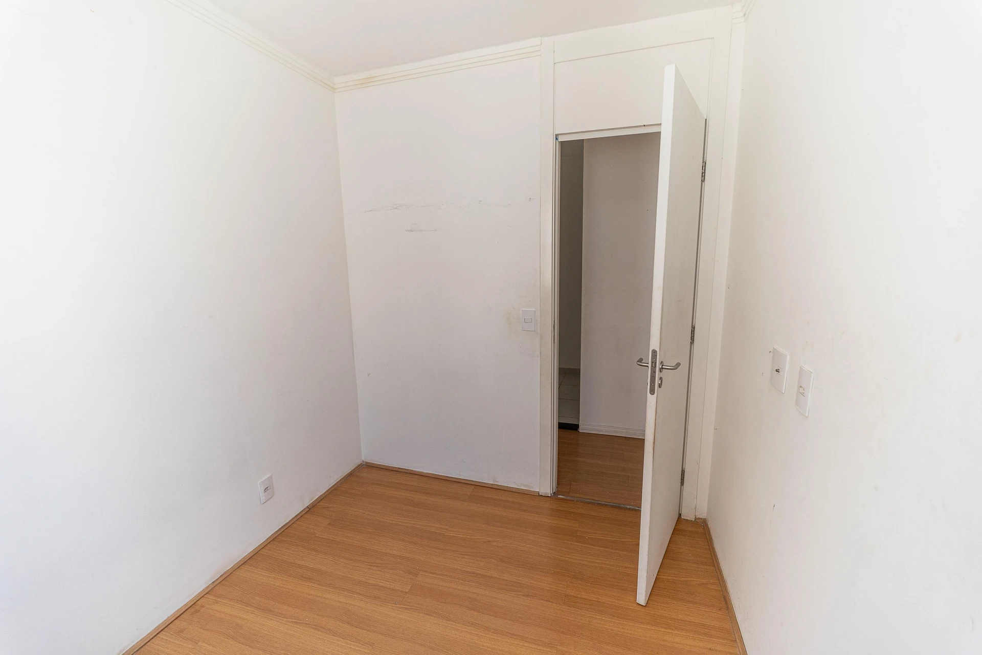 Apartment, 45 m², with wood or laminate floors — photo 16
