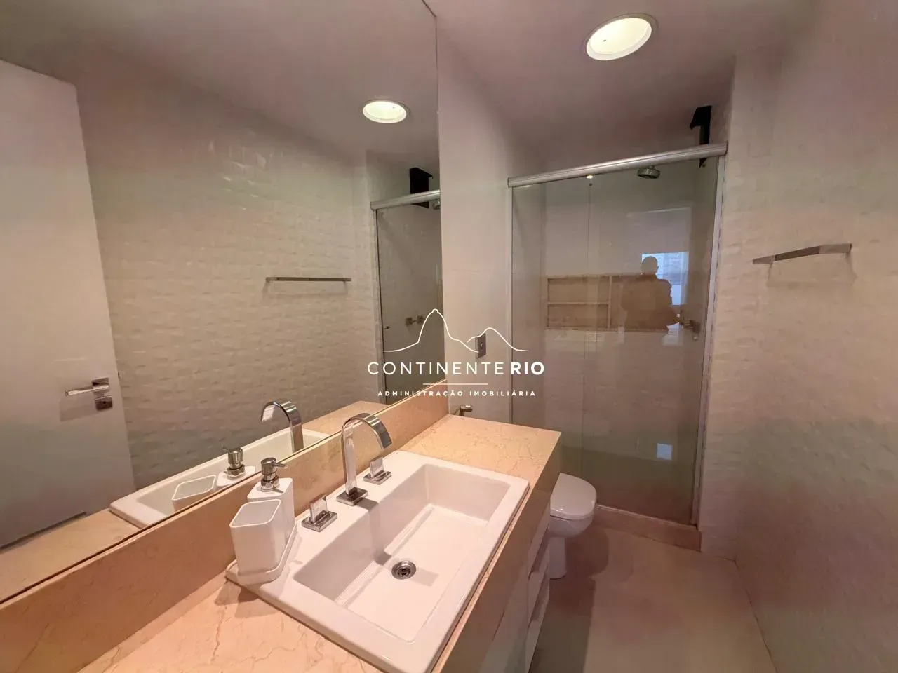 Furnished 3-bedroom apartment with 2 bathrooms — photo 10