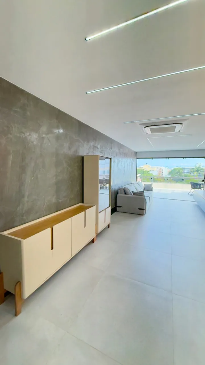 Furnished apartment, 200 m², with floor-to-ceiling windows