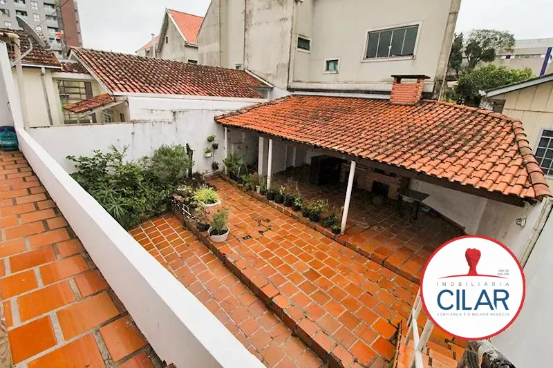 Unfurnished house with 4 bedrooms and 5 bathrooms — photo 28