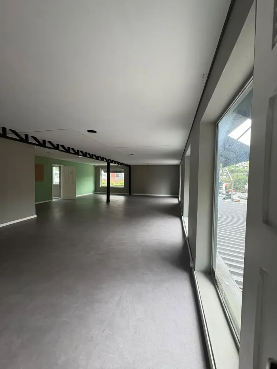 One-bedroom house with a grill on the balcony in Curitiba — photo 4
