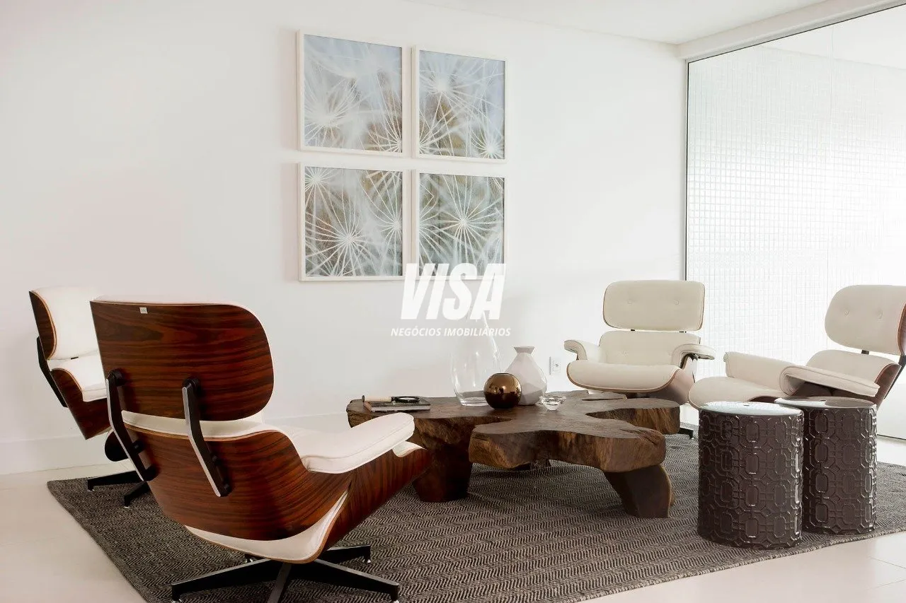 Apartment on the 17th floor with floor-to-ceiling windows — photo 23