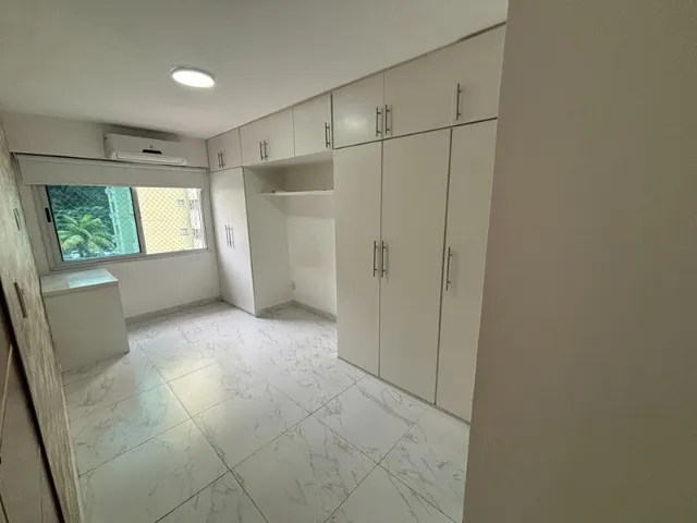 Glass-enclosed balcony in a 3-bedroom apartment, 94 m² — photo 13