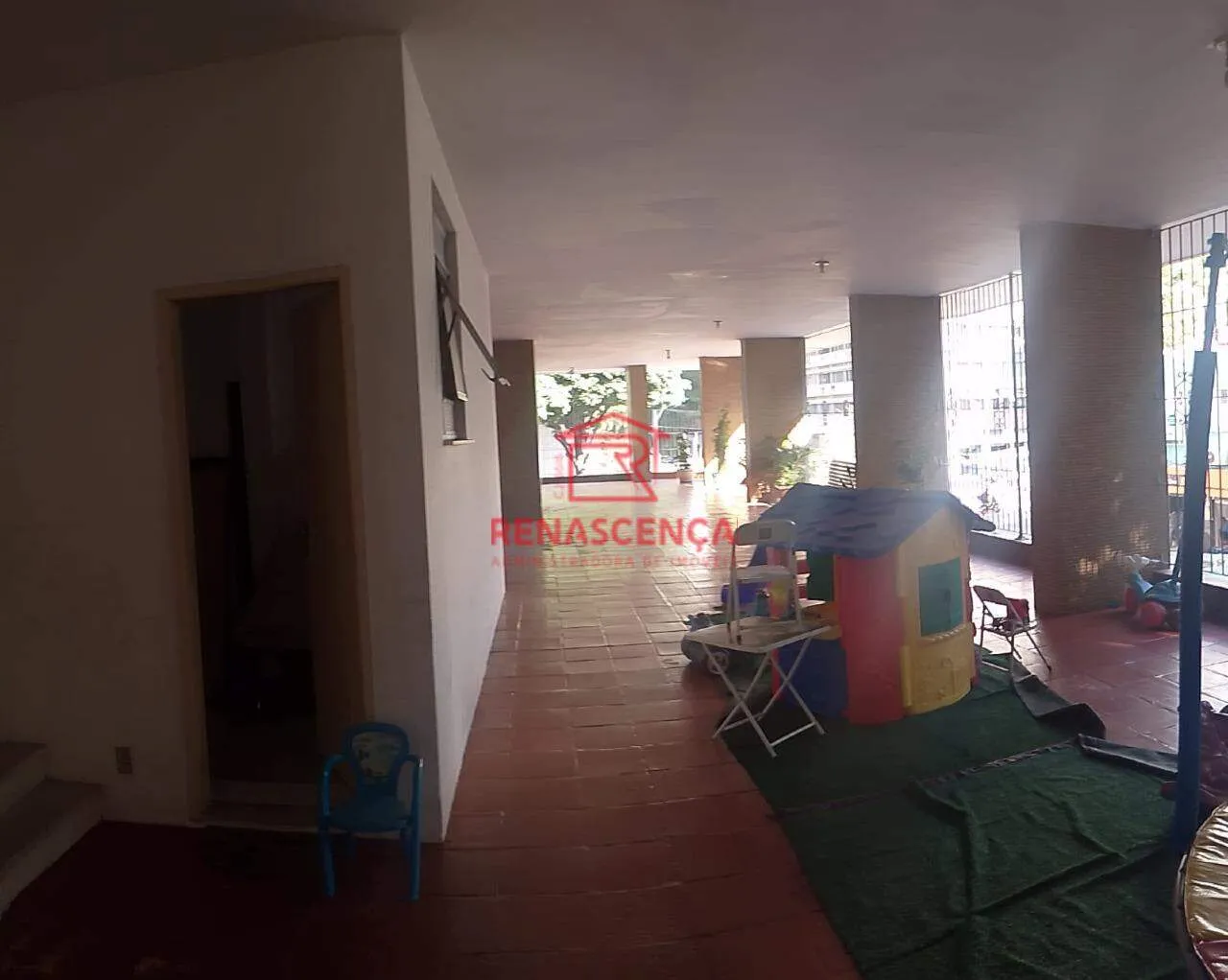 3-bedroom apartment with a gas stove — photo 24