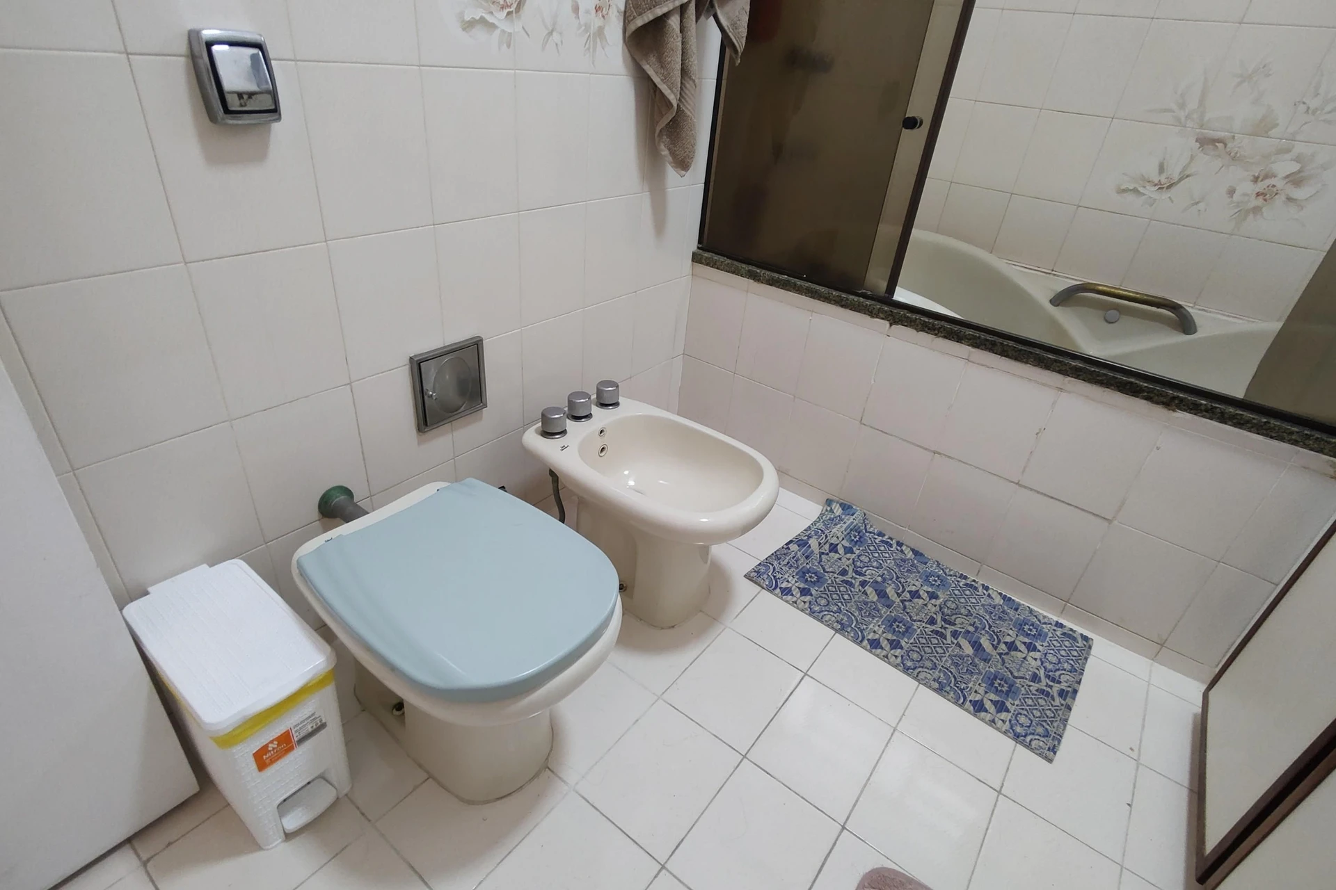 Jacuzzi y 3 dormitorios: casa de 742 m² — photo 54