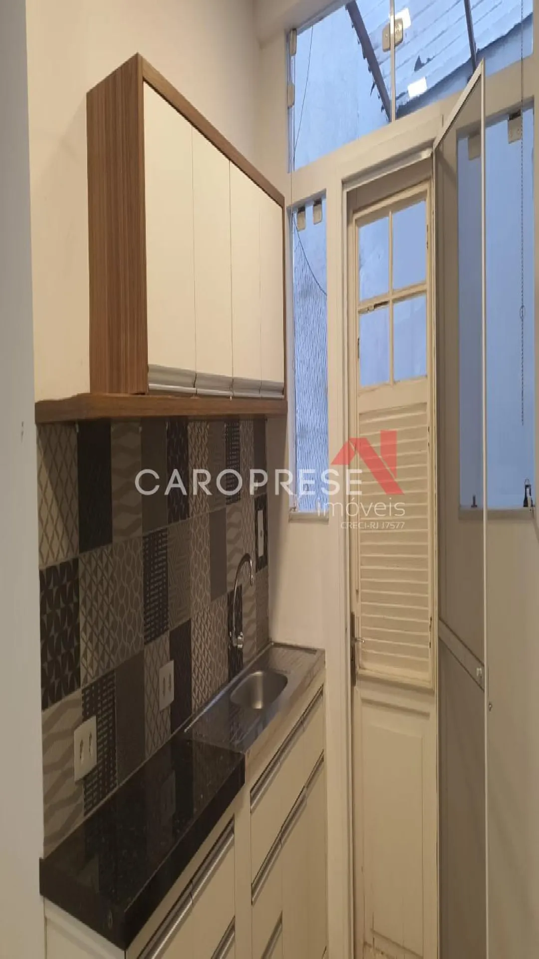 Apartment, 80 m², with wood or laminate floors — photo 5