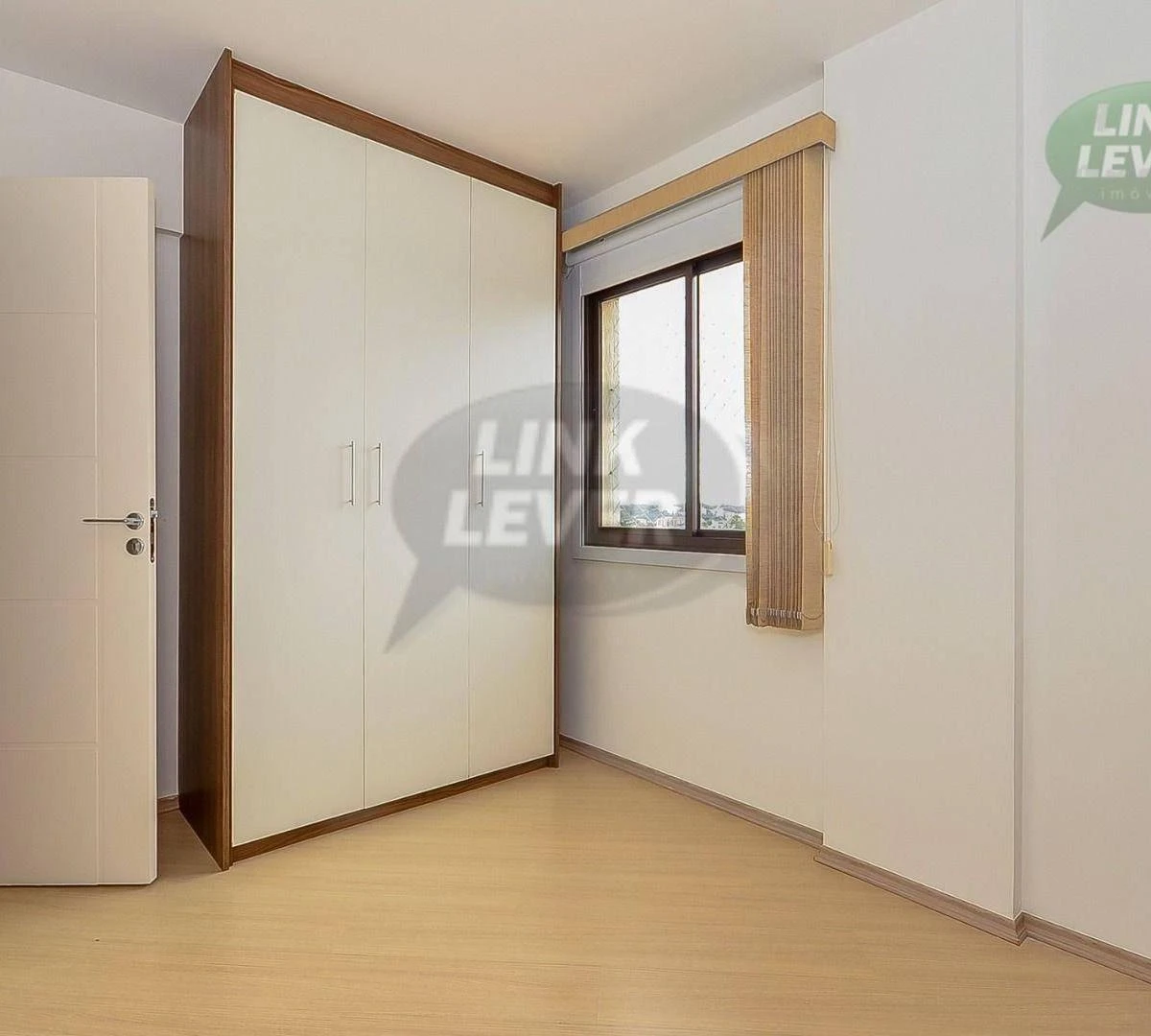 Квартира: 3 спальні, 1 з власною ванною кімнатою, 66 м² — photo 5