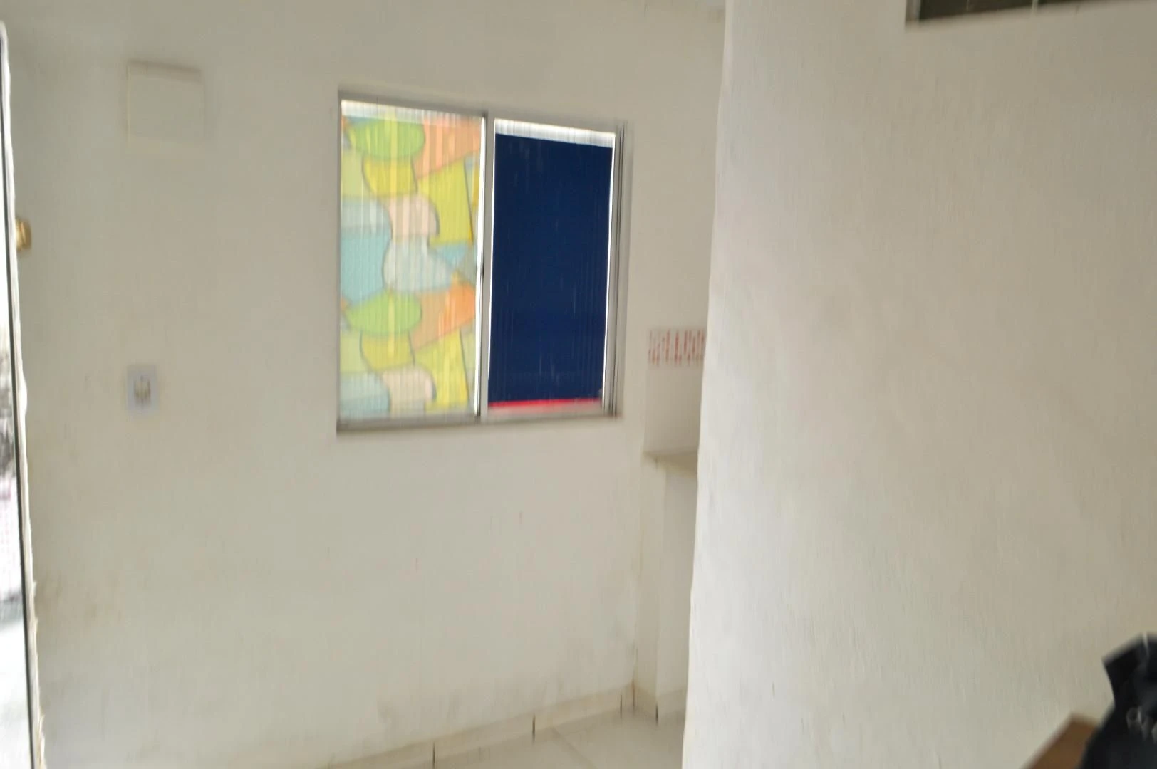 Estúdio sem mobília com 1 quarto e 1 banheiro