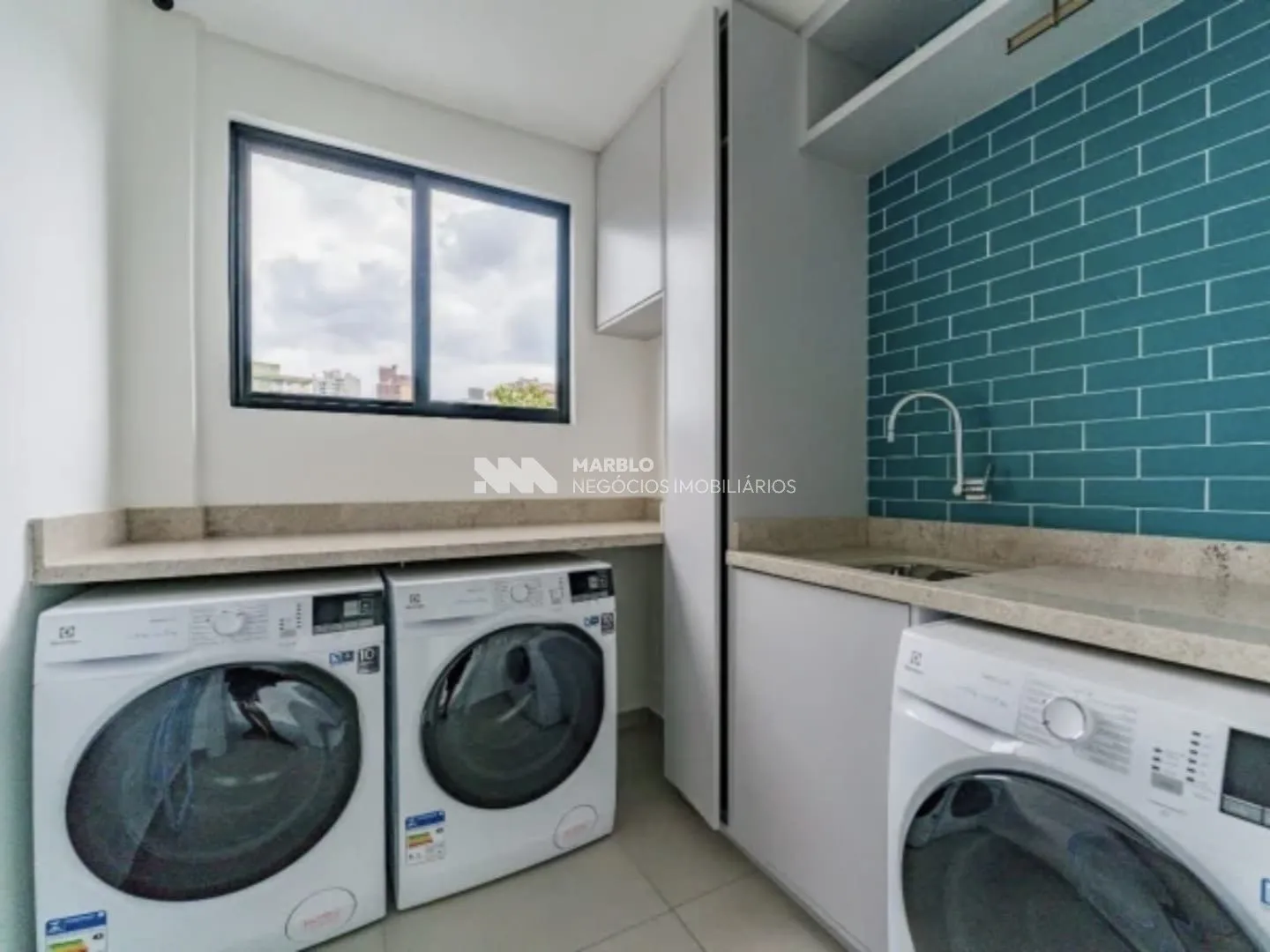 One-bedroom apartment with a washing machine in Curitiba — photo 4
