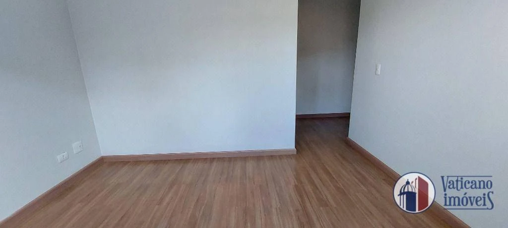 Wood or laminate floors in a 2-bedroom apartment, 55 m² — photo 15