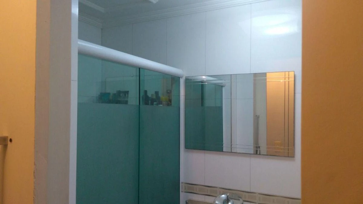 Квартира 120 м² с душем в стеклянной кабине — photo 11