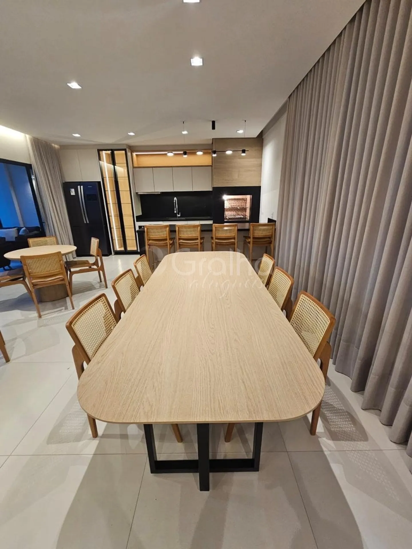 Furnished 56 m² studio with open-plan kitchen