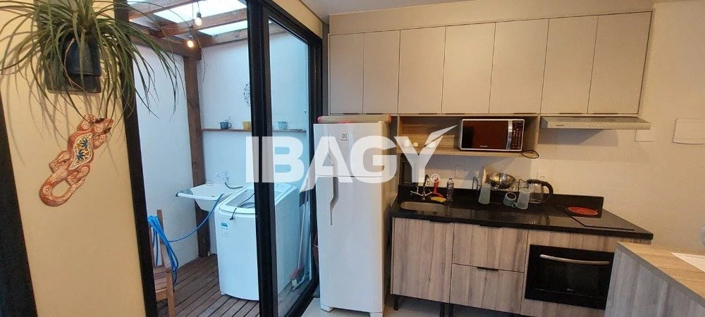 Studio de 26 m² com 1 quarto e varanda — photo 2