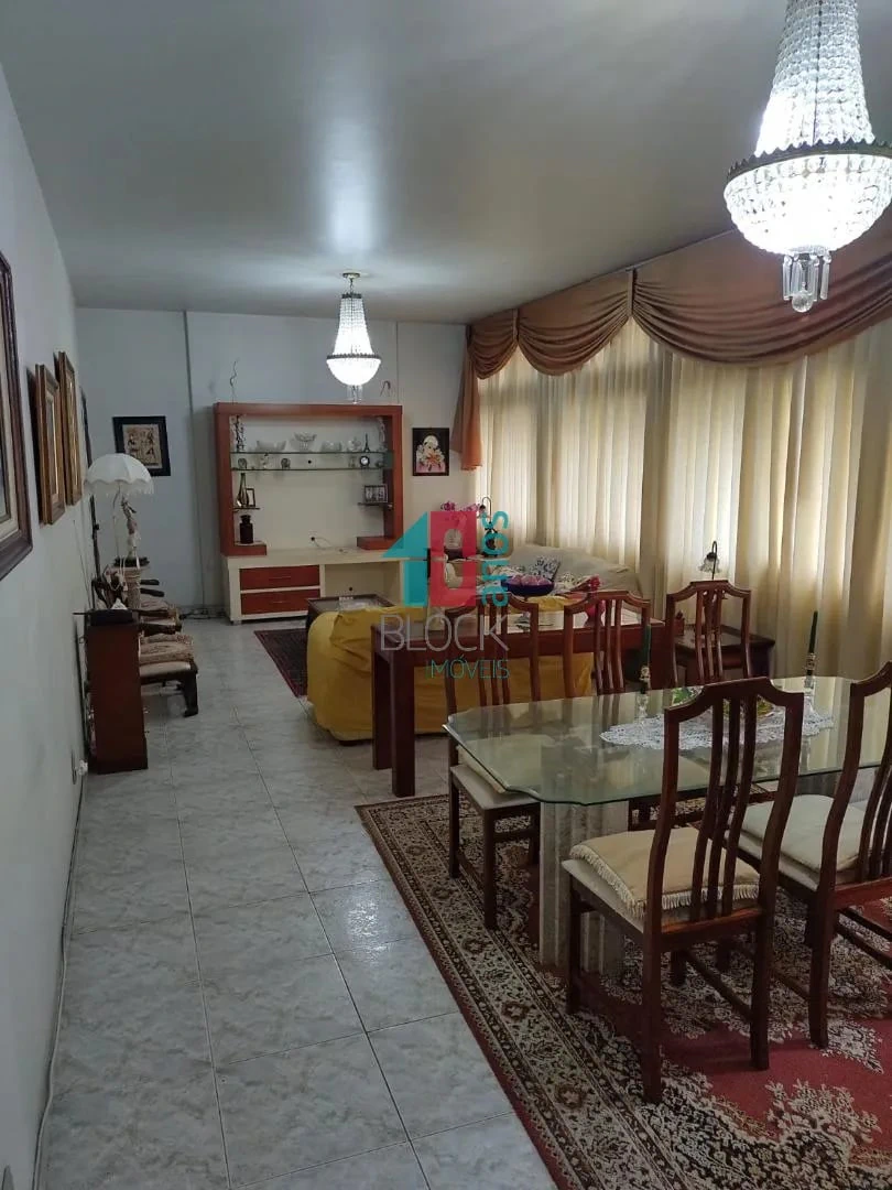 3-bedroom apartment with a mountain view in Rio de Janeiro
