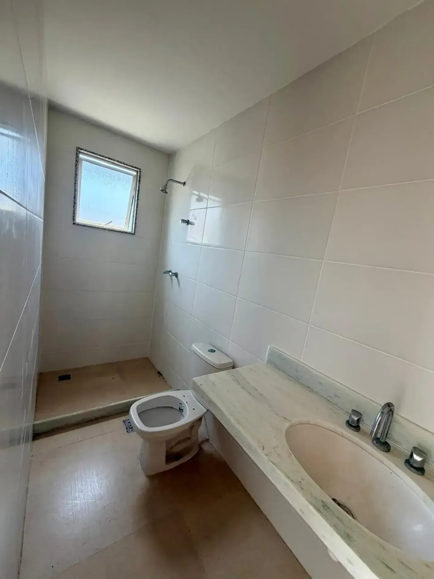 Apartamento sem mobília com 3 quartos e 5 banheiros — photo 23