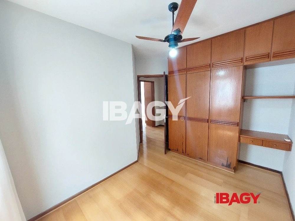 3-bedroom apartment with a washing machine in Florianópolis — photo 4