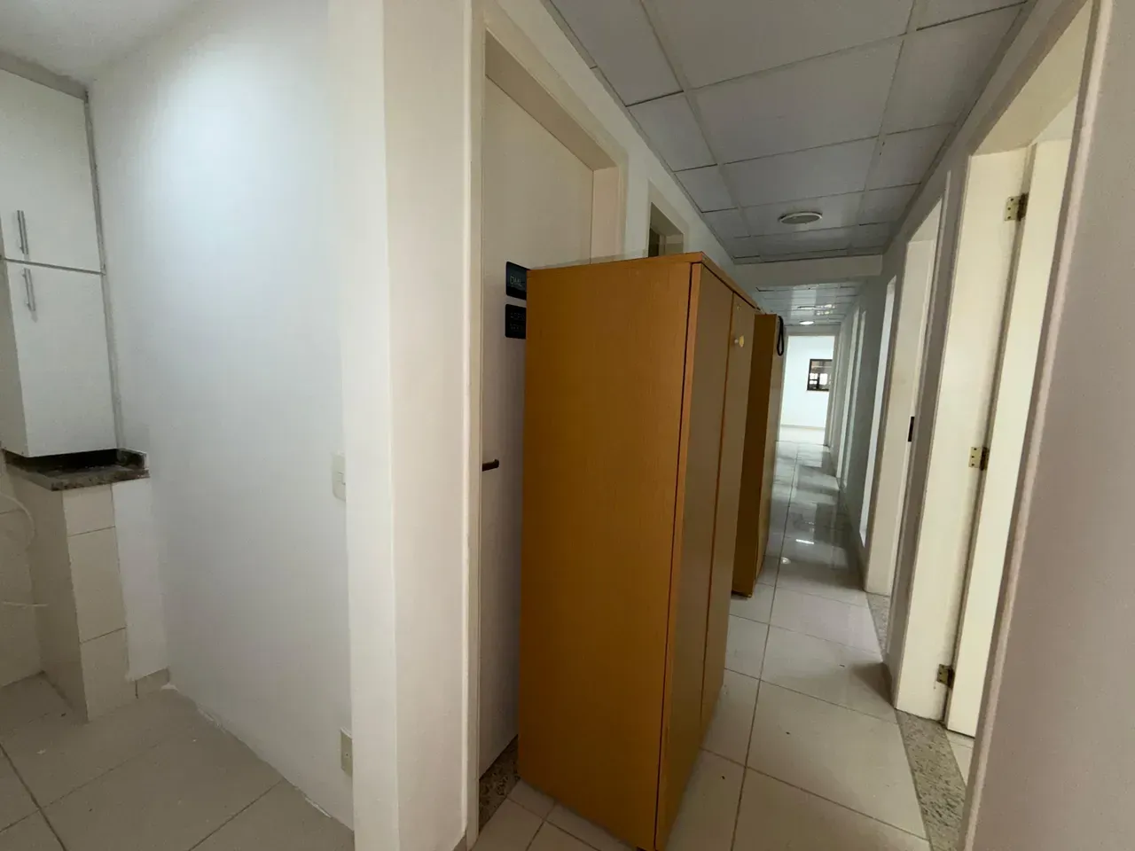 Unfurnished house with 4 bedrooms and built-in kitchen — photo 12