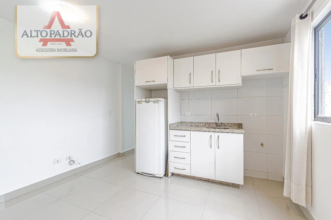 One-bedroom apartment with a washing machine in Curitiba — photo 2