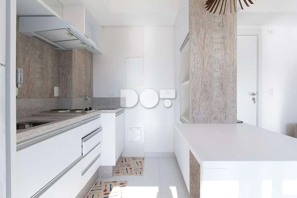 One-bedroom apartment in a building with a gym — photo 2