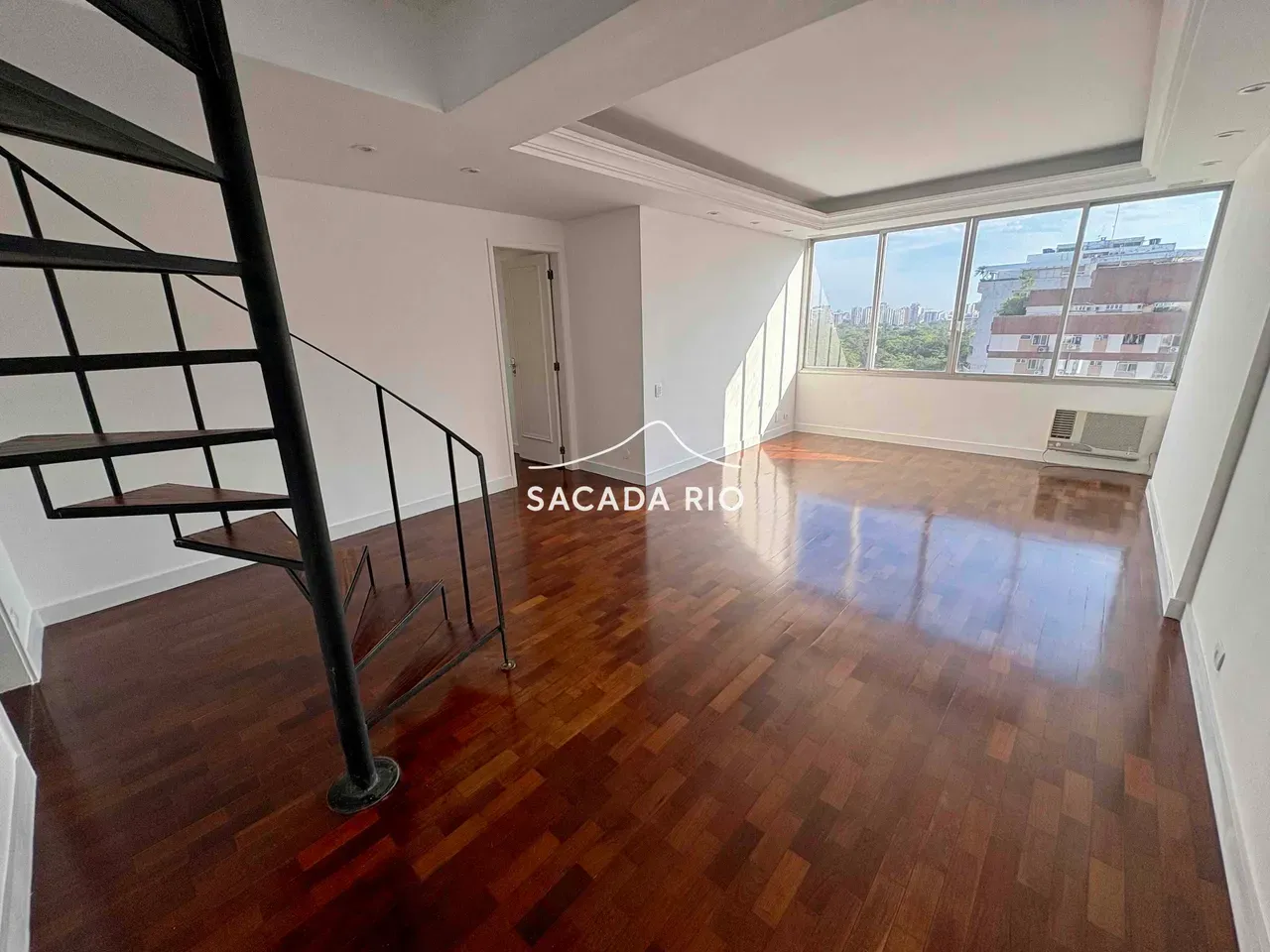 Apartment, 200 m², with floor-to-ceiling windows — photo 6