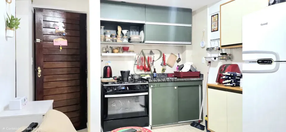 One-bedroom apartment with a washing machine — photo 4