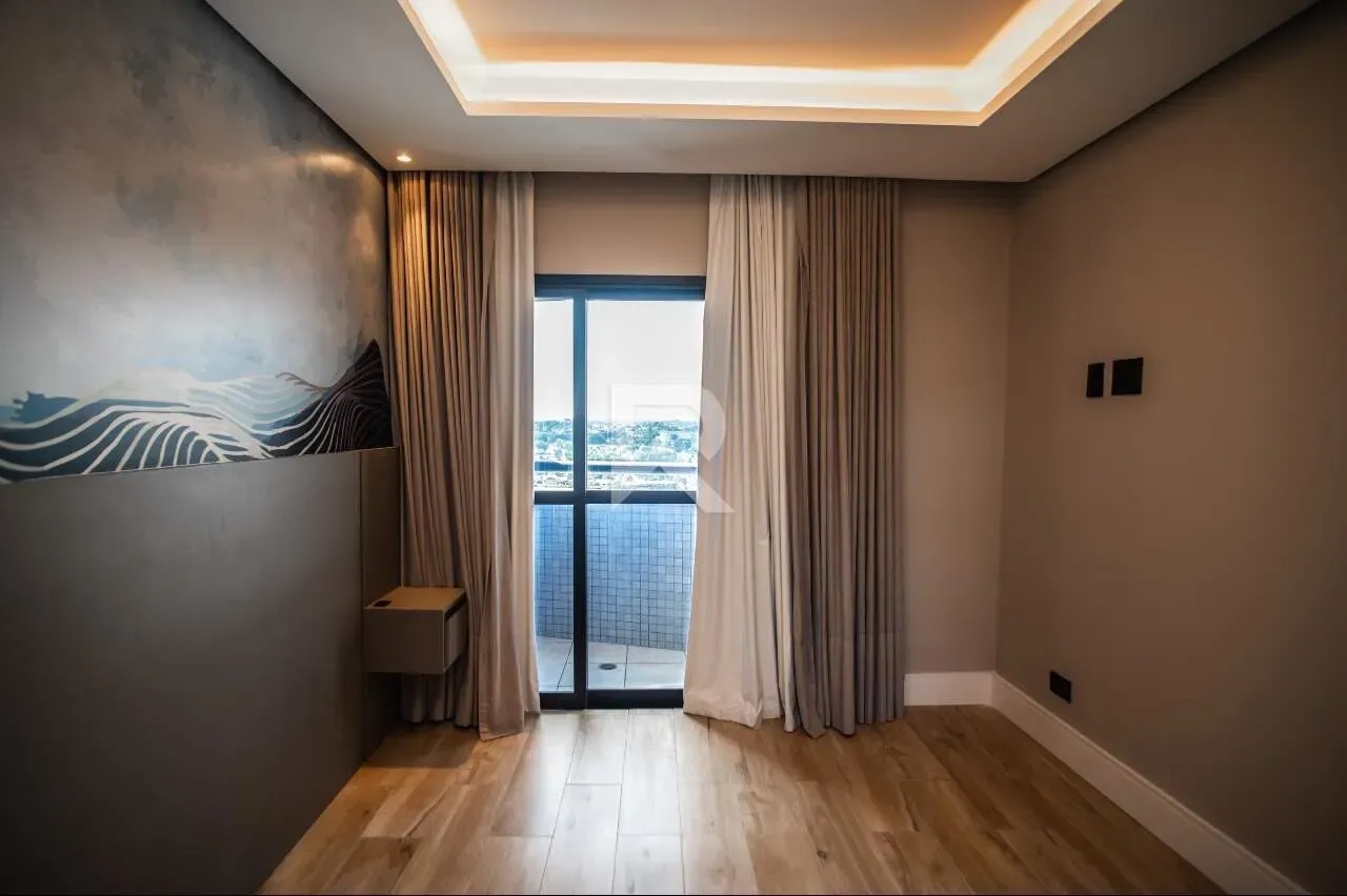 Apartment with 4 bedrooms, 3 en-suites and 463 m² — photo 42