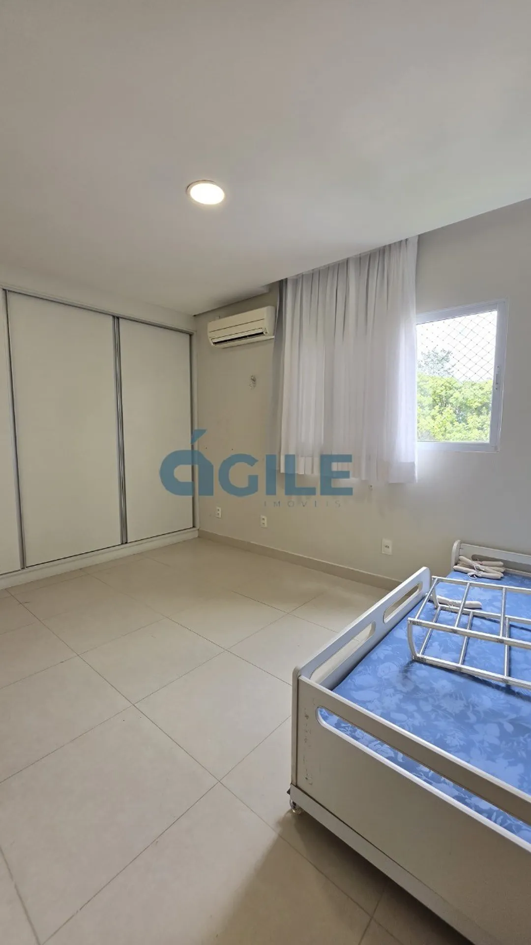 Washing machine in a 4-bedroom house, 200 m² — photo 7