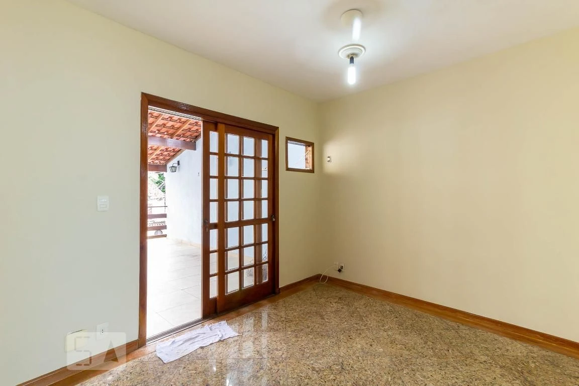4-bedroom house with a jacuzzi in Rio de Janeiro — photo 32