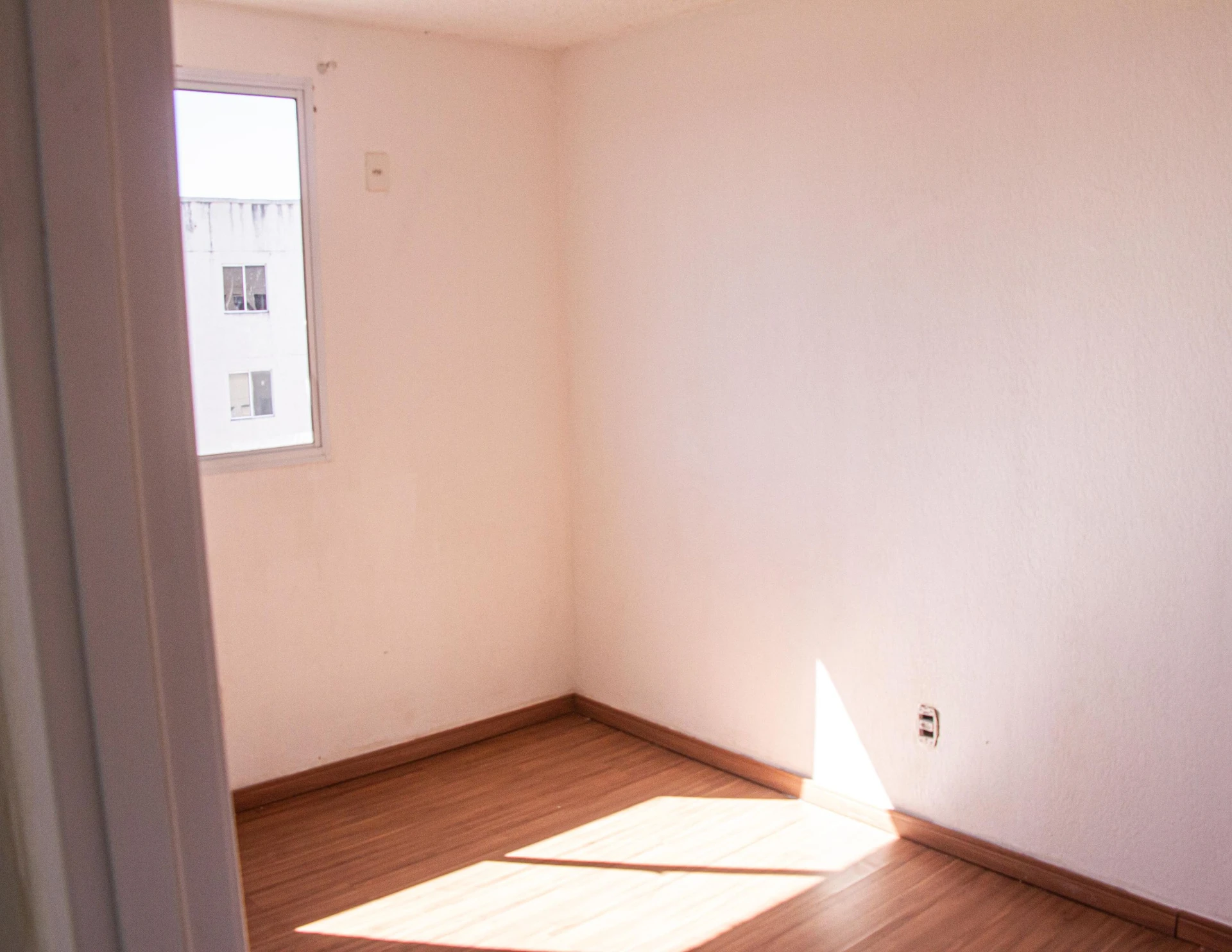 Apartamento com 2 quartos e vaga; cozinha separada — photo 3