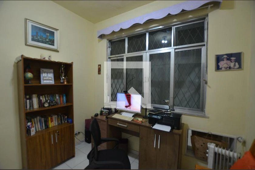 Furnished 231 m² house with 3 bedrooms and a balcony — photo 48