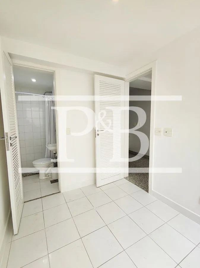 Rental apartment with 4 bedrooms and 4 bathrooms — photo 31