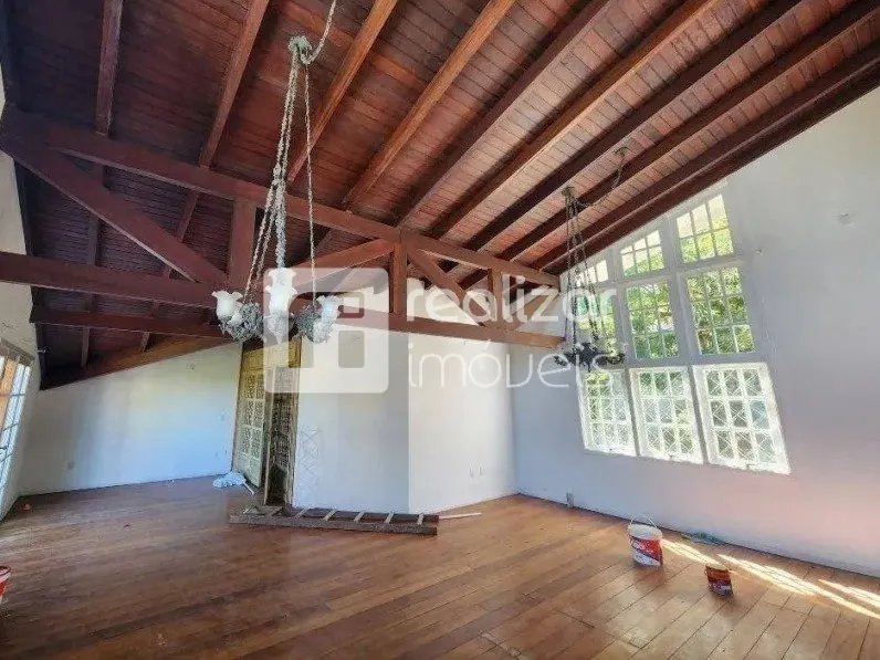 8-bedroom house with 566 m² and 4 covered parking — photo 18