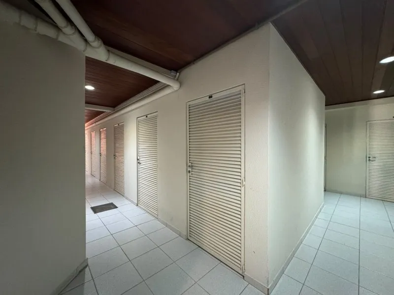 Furnished apartment, 124 m², with floor-to-ceiling windows — photo 30