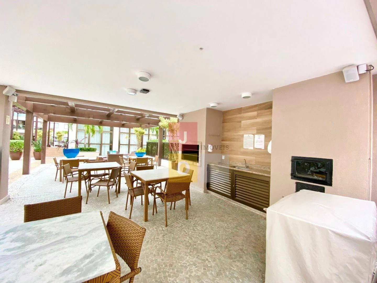 160 m² penthouse with 3 bedrooms and 2 en-suites — photo 89