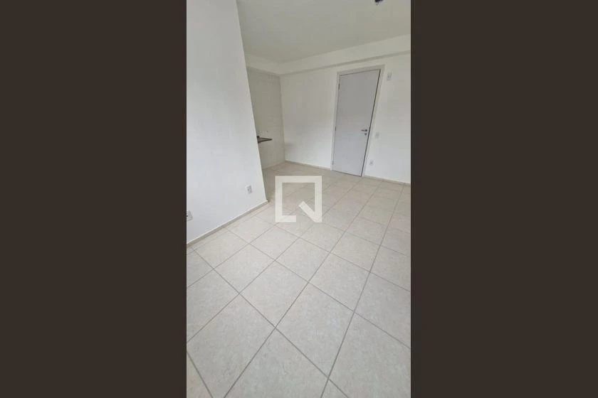 Furnished 2-bedroom apartment with open-plan kitchen — photo 13