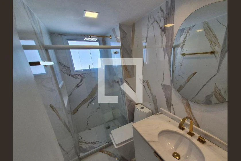 Furnished apartment with 5 bedrooms, balcony and 196 m² — photo 38