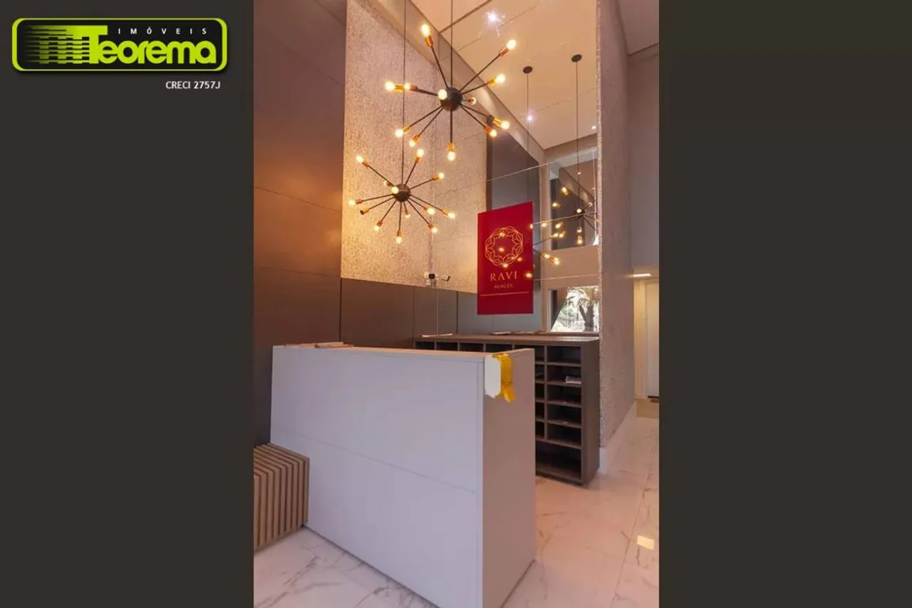 Furnished 1-bedroom apartment with balcony and city view — photo 13