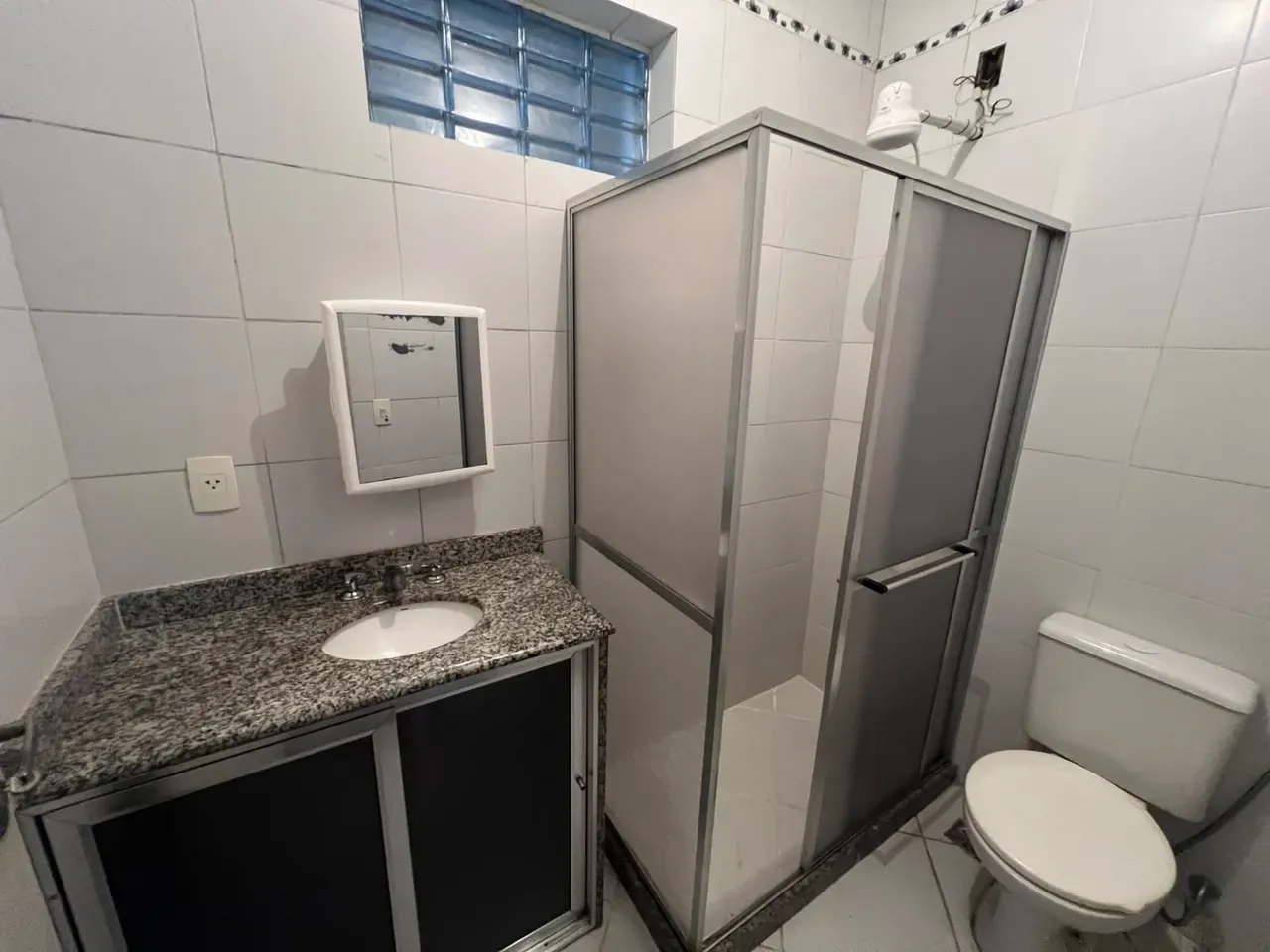 Apartment on the 2nd floor with wood or laminate floors — photo 2