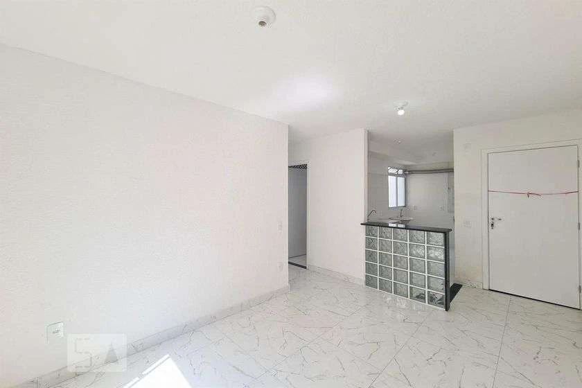 Apartamento de 2 quartos com cozinha separada e 40 m² — photo 22