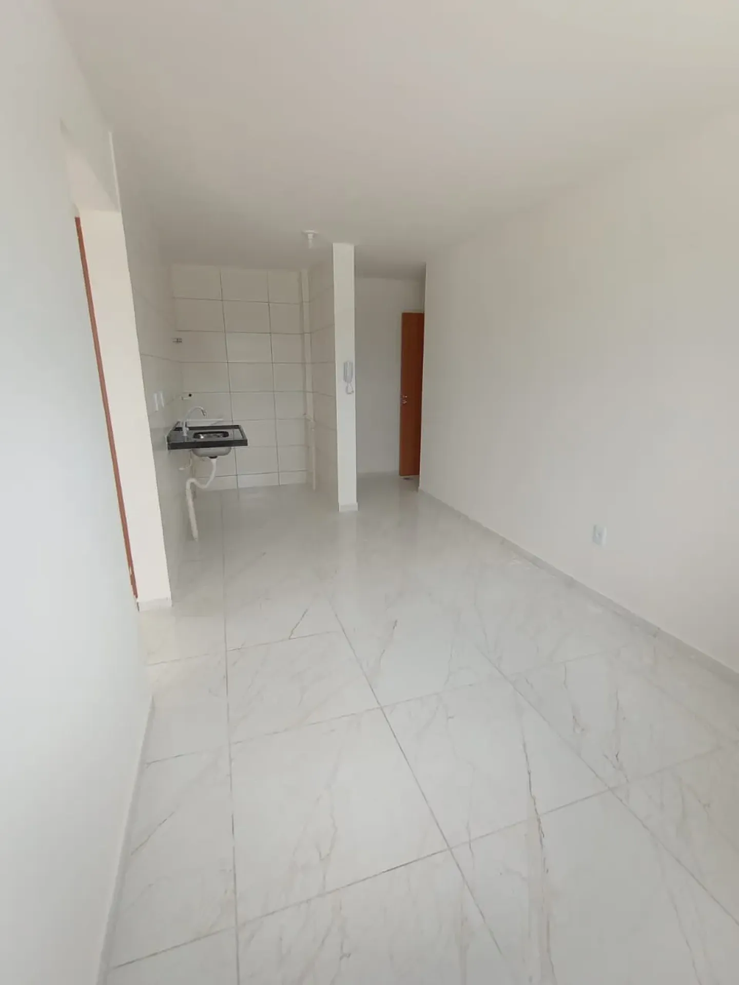 Apartamento térreo? Não: 3º andar com 2 quartos