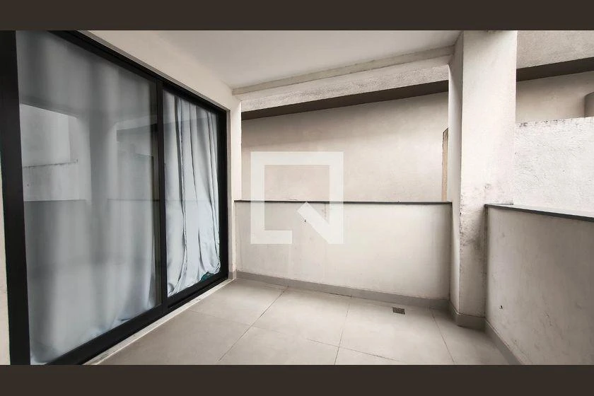 5-bedroom house with a bathtub in Rio de Janeiro — photo 15