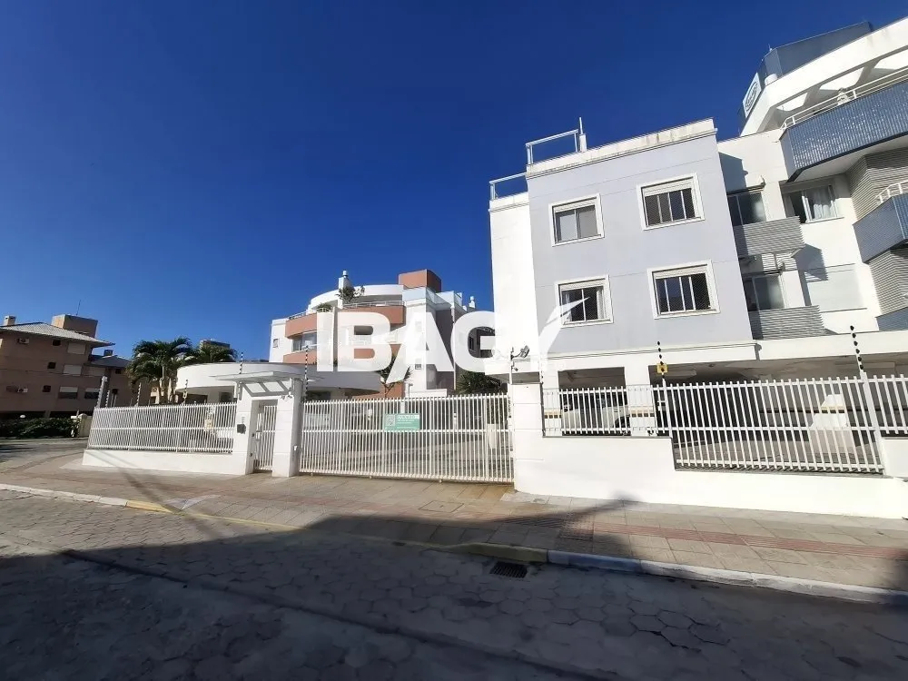 Apartamento mobiliado com 3 dormitórios e sacada envidraçada — photo 15